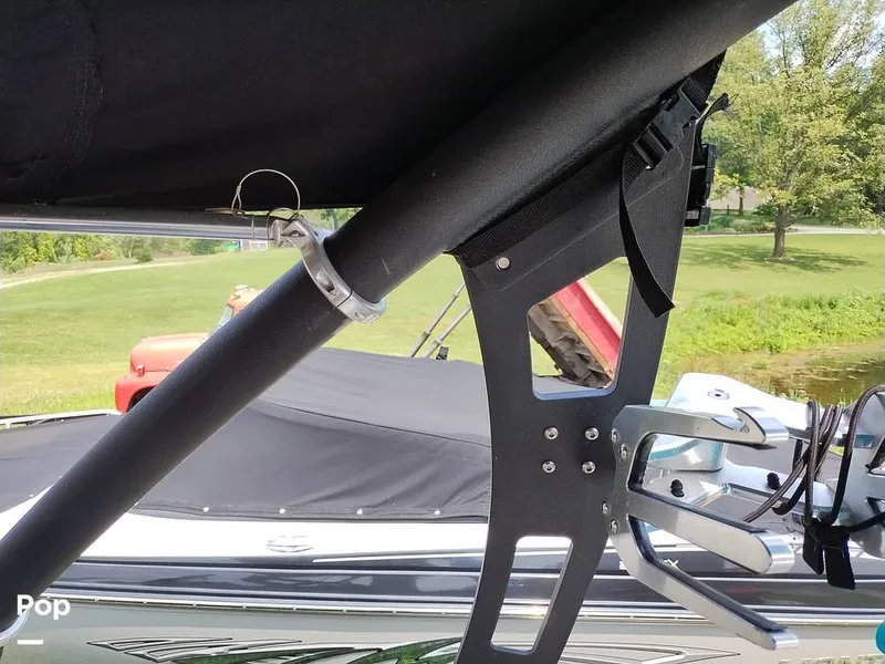 Slide: The Image of Axis A20 2011 - 13018762