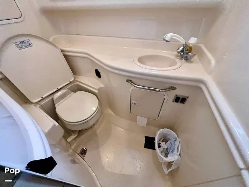 Slide: The Image of Sea Ray 320 Sundancer 2004 - 12821151