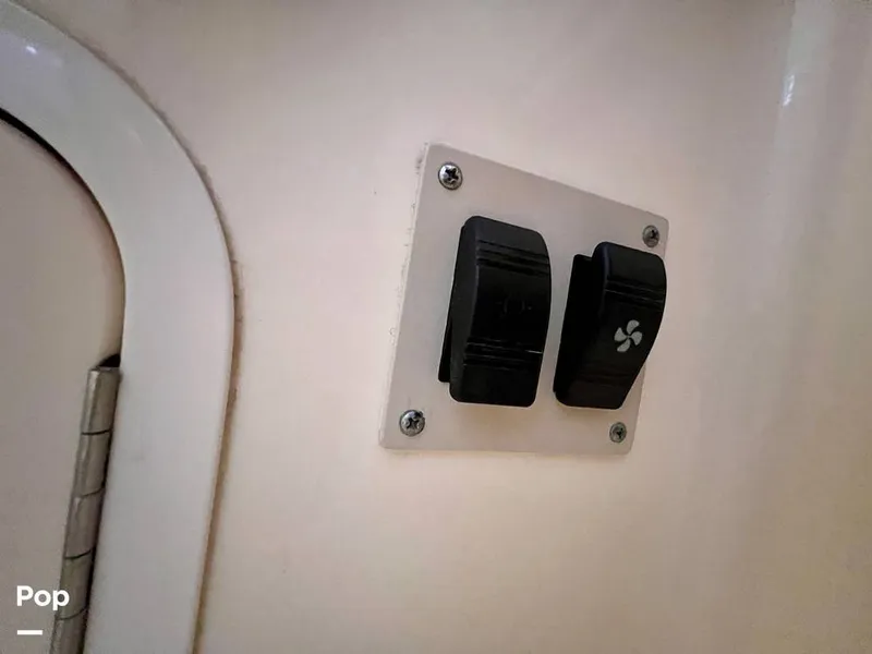 Slide: The Image of Sea Ray 320 Sundancer 2004 - 12821154