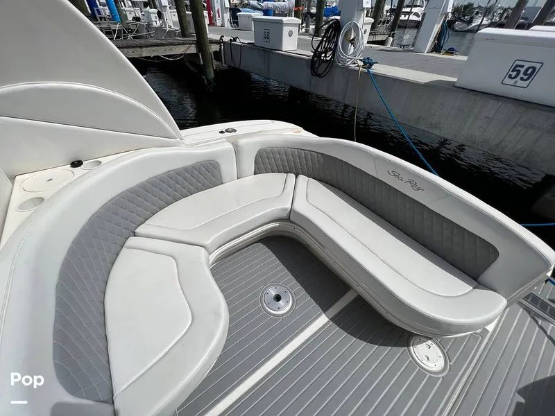 Slide: The Image of Sea Ray 320 Sundancer 2004 - 12821072