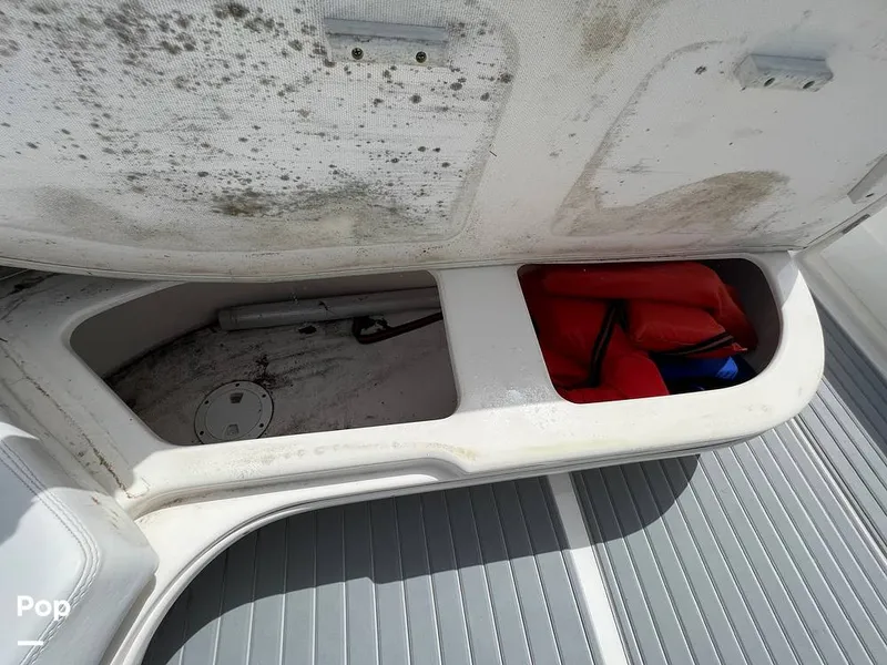 Slide: The Image of Sea Ray 320 Sundancer 2004 - 12821073