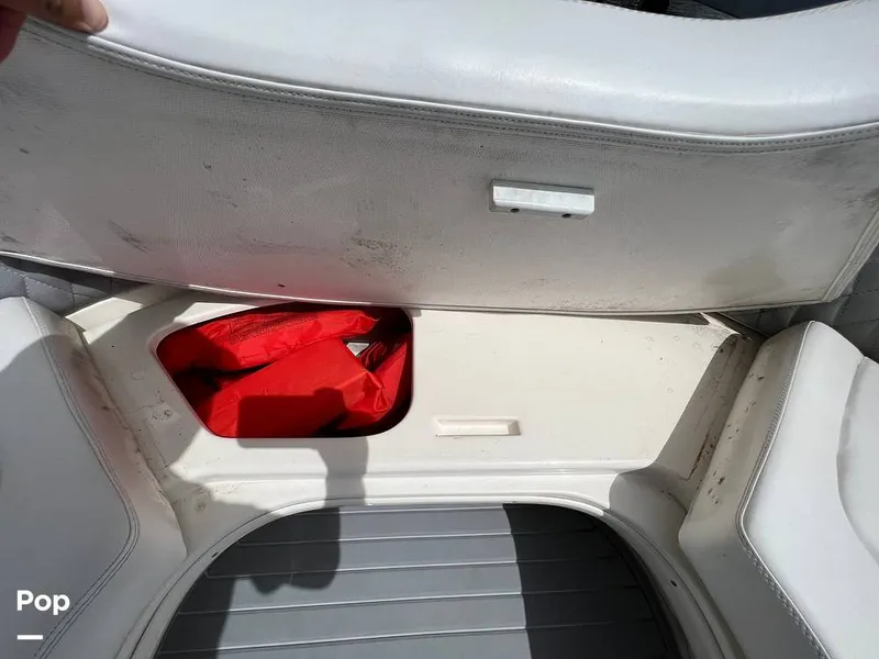 Slide: The Image of Sea Ray 320 Sundancer 2004 - 12821074