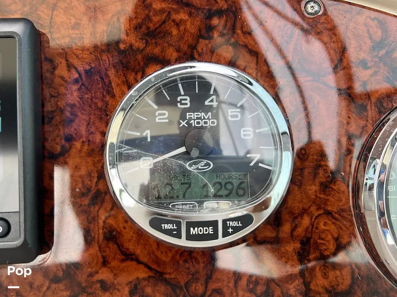 Slide: The Image of Sea Ray 320 Sundancer 2004 - 12821101