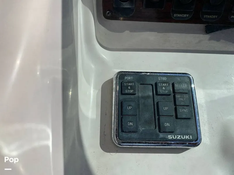 Slide: The Image of Grady-White 272 SAILFISH 2000 - 12838153