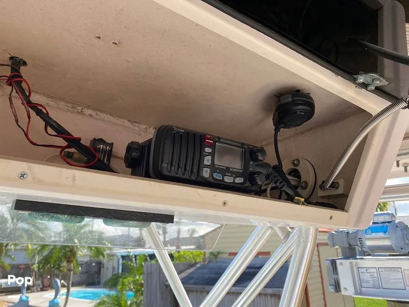 Slide: The Image of Grady-White 272 SAILFISH 2000 - 12838160