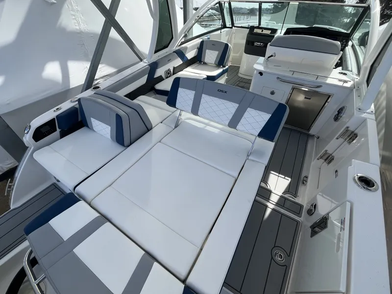 Slide: The Image of Chaparral 310 OSX 2024 - 9