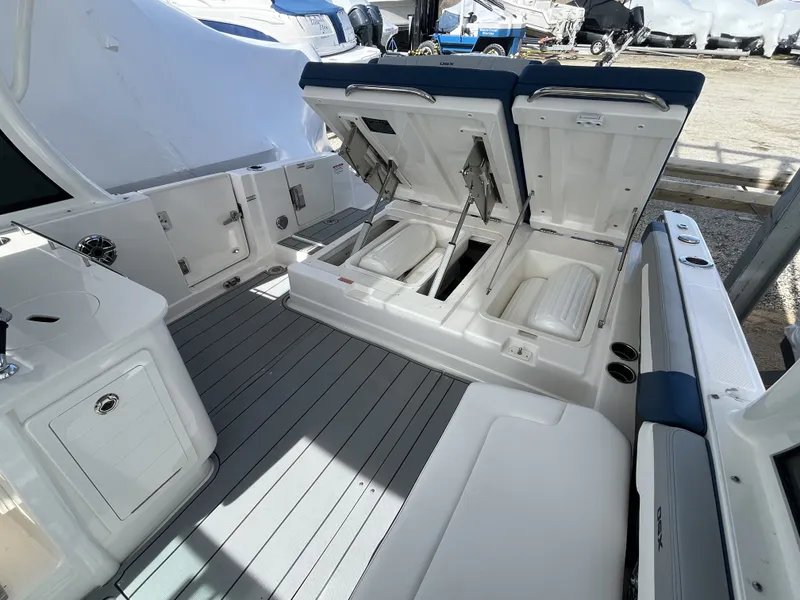 Slide: The Image of Chaparral 310 OSX 2024 - 23