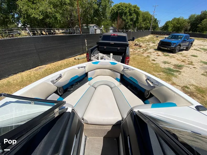 Slide: The Image of Malibu VLX 22 2016 - 12953565