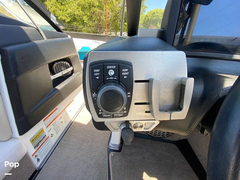 Slide: The Image of Malibu VLX 22 2016 - 12953567