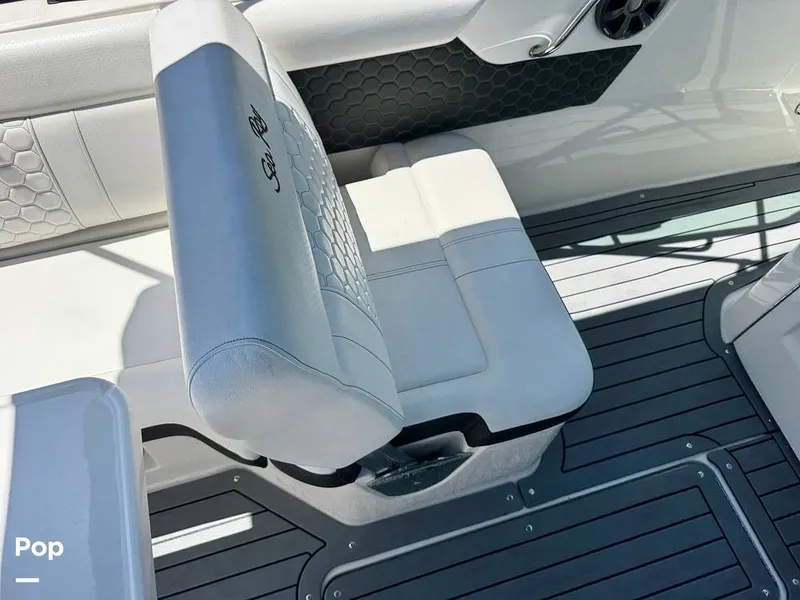 Slide: The Image of Sea Ray SDX 250 OB 2019 - 16521103