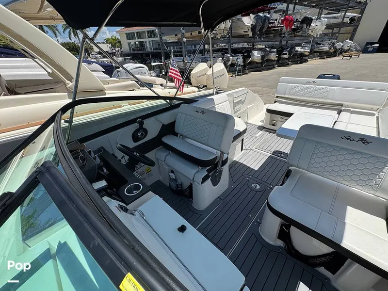 Slide: The Image of Sea Ray SDX 250 OB 2019 - 16521151
