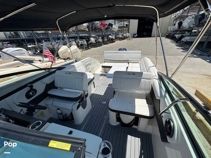Slide: The Image of Sea Ray SDX 250 OB 2019 - 16521149