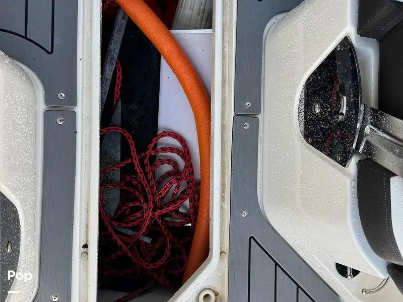 Slide: The Image of Sea Ray SDX 250 OB 2019 - 16521132