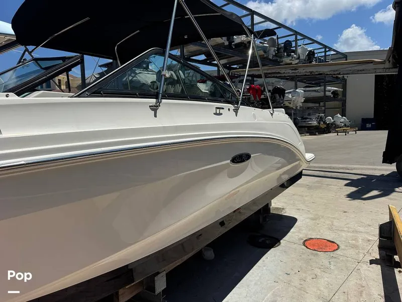 Slide: The Image of Sea Ray SDX 250 OB 2019 - 16521075
