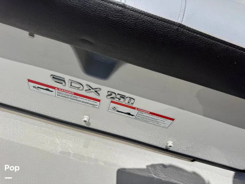 Slide: The Image of Sea Ray SDX 250 OB 2019 - 16521091