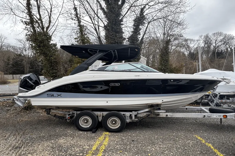 The Image of Sea Ray SLX 260 Outboard 2025 - 0