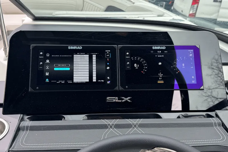 Slide: The Image of Sea Ray SLX 260 Outboard 2025 - 42
