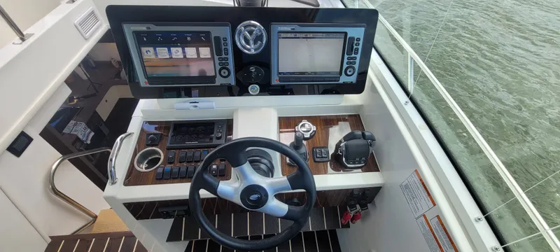 Slide: The Image of Cruisers 48 Cantius 2011 - 12