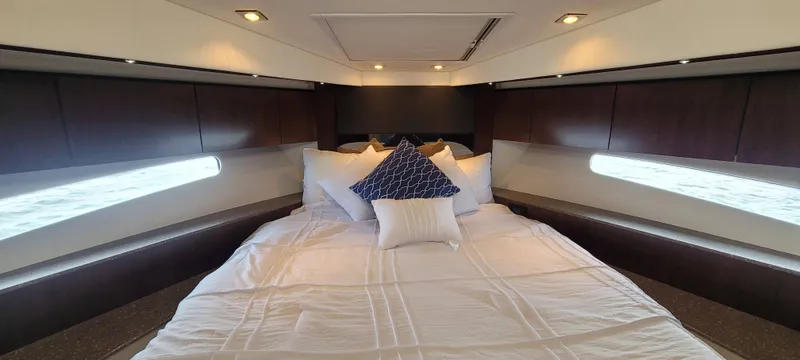 Slide: The Image of Cruisers 48 Cantius 2011 - 46