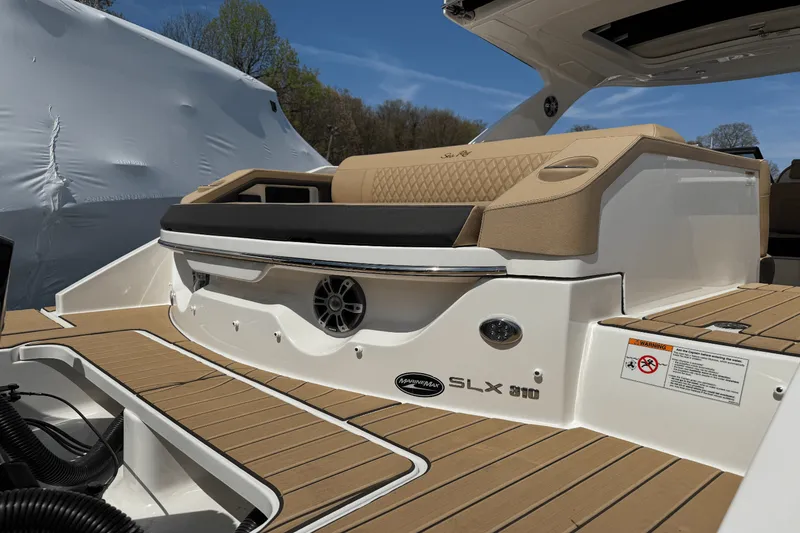 Slide: The Image of Sea Ray SLX 310 Outboard 2025 - 8