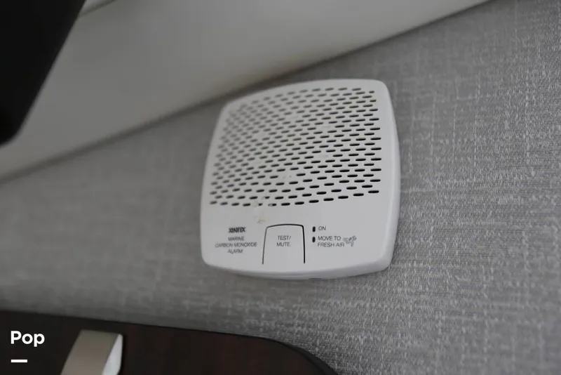 Slide: The Image of Monterey 295 Sport Yacht 2019 - 12819381