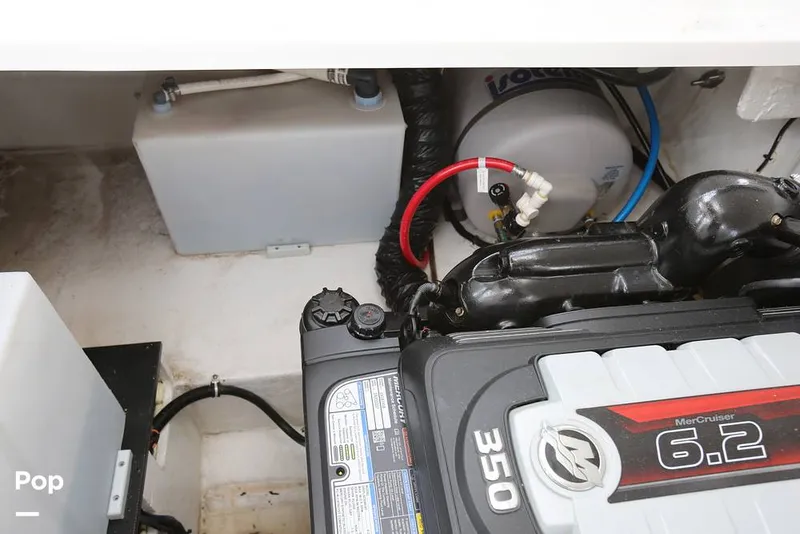 Slide: The Image of Monterey 295 Sport Yacht 2019 - 12819392