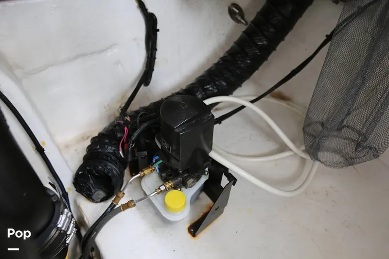 Slide: The Image of Monterey 295 Sport Yacht 2019 - 12819398