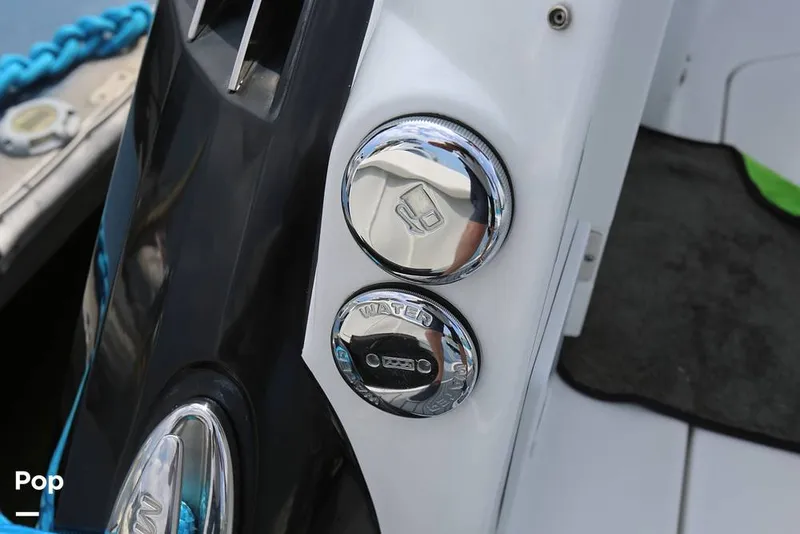 Slide: The Image of Monterey 295 Sport Yacht 2019 - 12819335