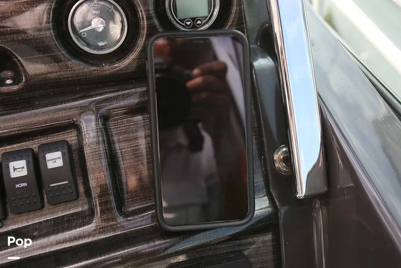 Slide: The Image of Monterey 295 Sport Yacht 2019 - 12819324