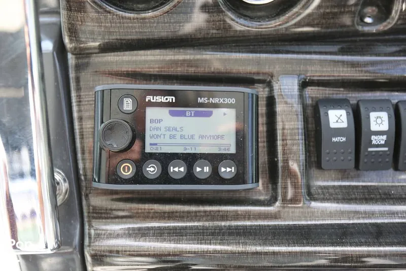 Slide: The Image of Monterey 295 Sport Yacht 2019 - 12819327