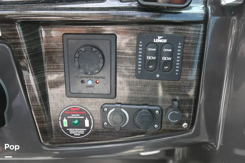 Slide: The Image of Monterey 295 Sport Yacht 2019 - 12819329