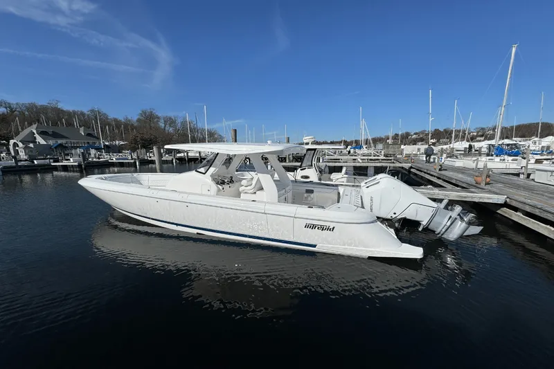 Slide: The Image of Intrepid 345 NOMAD SE 2025 - 3