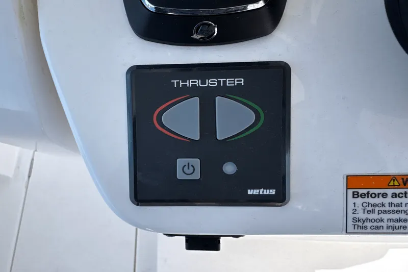 Slide: The Image of Intrepid 345 NOMAD SE 2025 - 39