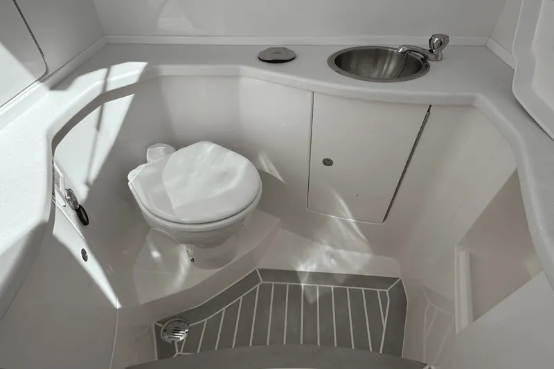 Slide: The Image of Intrepid 345 NOMAD SE 2025 - 51