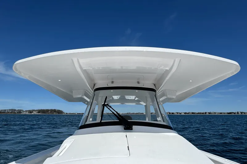 Slide: The Image of Intrepid 345 NOMAD SE 2025 - 72