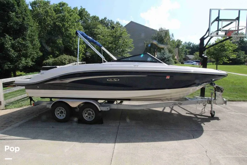 Slide: The Image of 2021 Sea Ray 210 SPX - 12903637