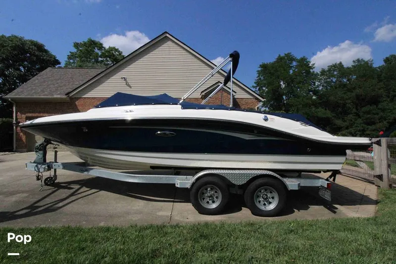 Slide: The Image of 2021 Sea Ray 210 SPX - 12903625