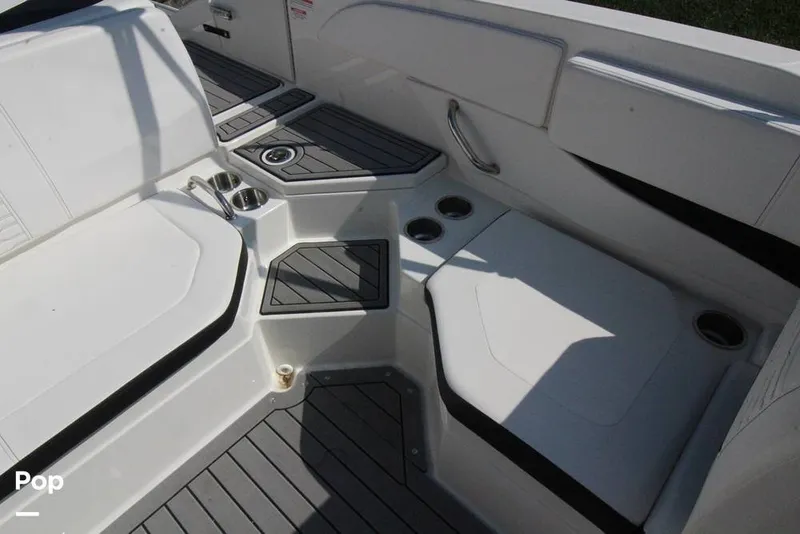 Slide: The Image of Sea Ray SPX 210 2021 - 12903677