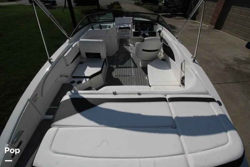 Slide: The Image of 2021 Sea Ray 210 SPX - 12903627