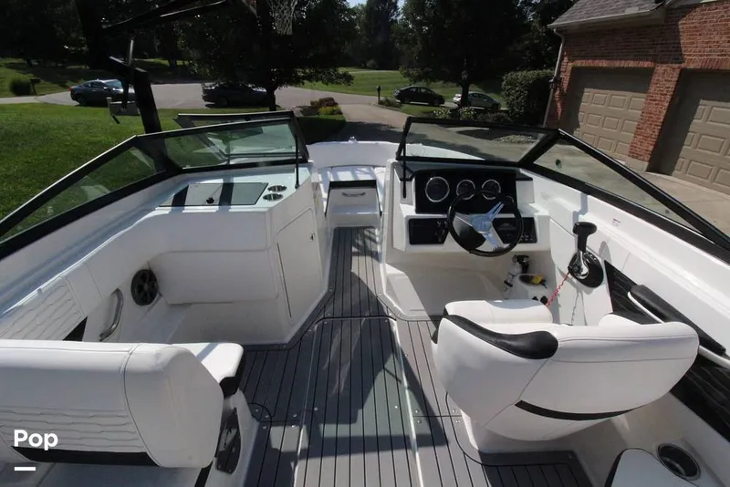 Slide: The Image of 2021 Sea Ray 210 SPX - 12903628