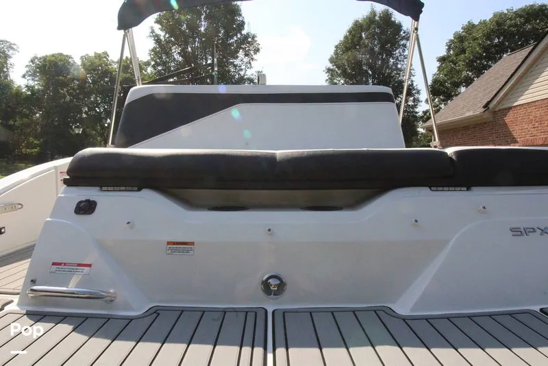 Slide: The Image of Transom Fold Away Bench - 12903700