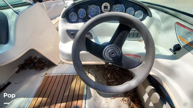 Slide: The Image of Sea Ray 185 Bowrider 2004 - 13062875