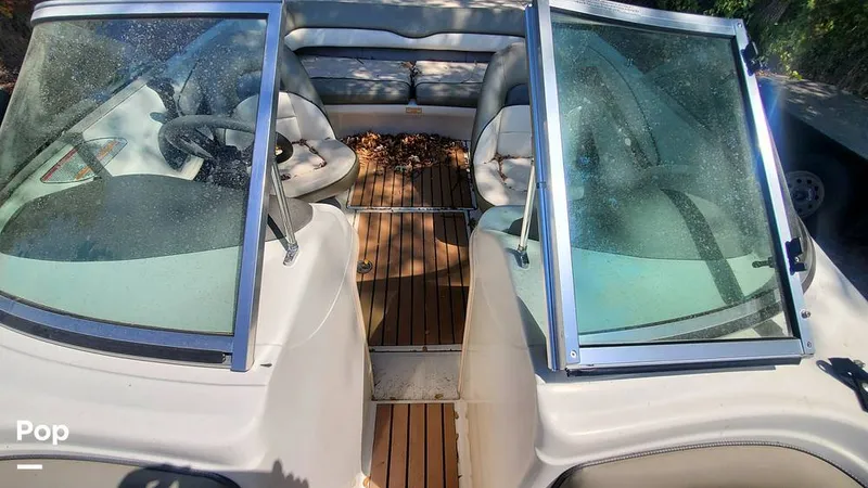 Slide: The Image of Sea Ray 185 Bowrider 2004 - 13062869