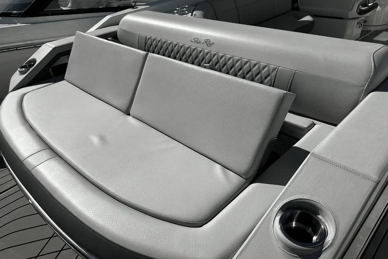 Slide: The Image of Sea Ray 310 SLX 2023 - 3