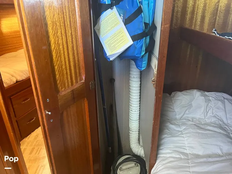 Slide: The Image of Egg Harbor 40 Flybridge Sedan Cruiser 1974 - 12986377