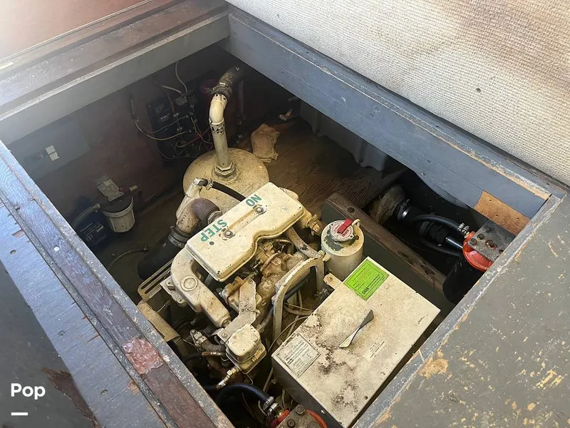 Slide: The Image of Egg Harbor 40 Flybridge Sedan Cruiser 1974 - 12986428