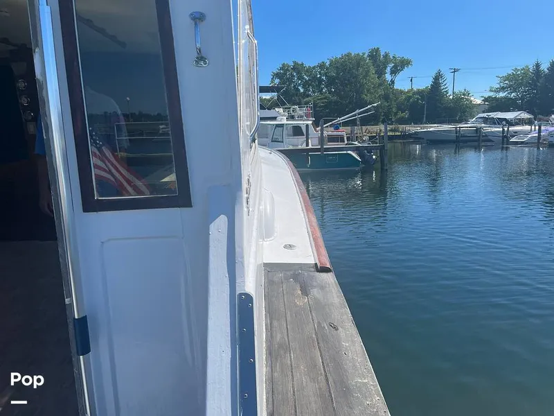 Slide: The Image of Egg Harbor 40 Flybridge Sedan Cruiser 1974 - 12986436