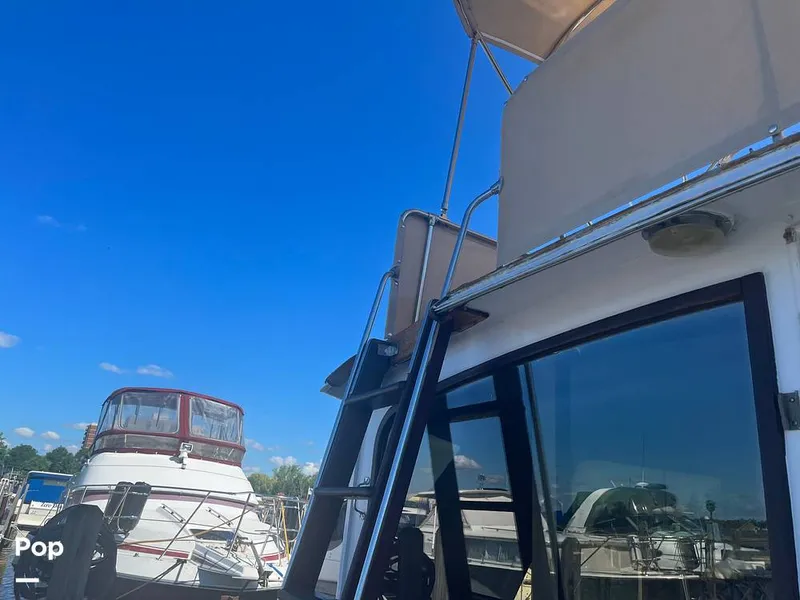 Slide: The Image of Egg Harbor 40 Flybridge Sedan Cruiser 1974 - 12948699