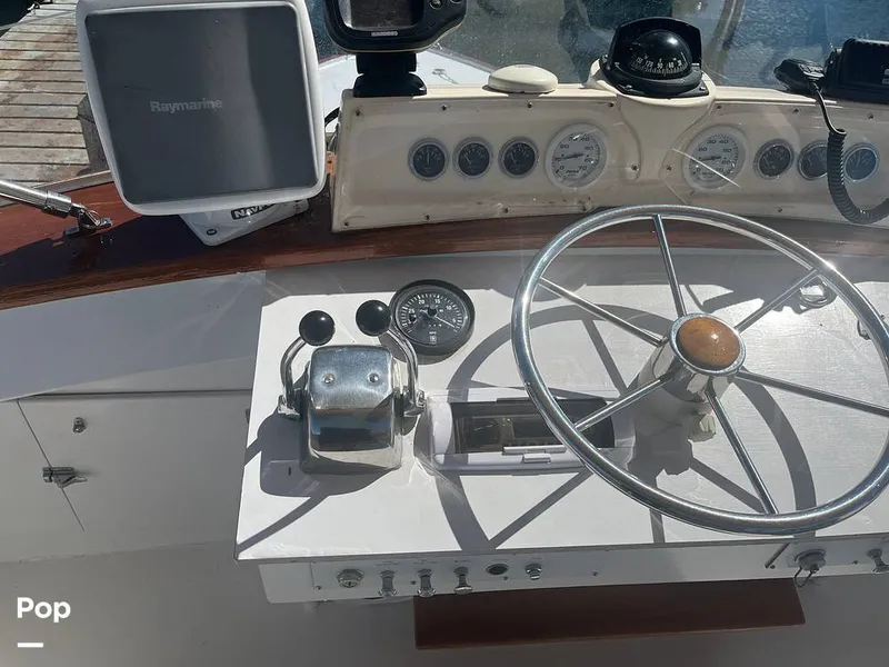 Slide: The Image of Egg Harbor 40 Flybridge Sedan Cruiser 1974 - 12948709