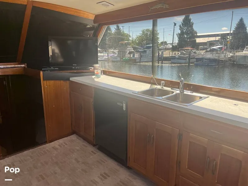 Slide: The Image of Egg Harbor 40 Flybridge Sedan Cruiser 1974 - 12948721